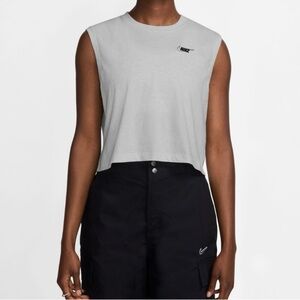 Women's Nike Sportswear Club Sleeveless Crop Logo Tee